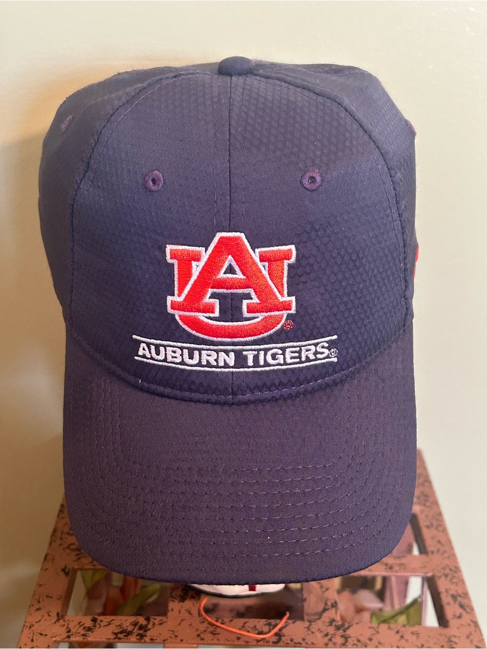 Under Armour Auburn Tigers Hat Cap Navy Blue War Eagle Mens OSFA Adjustable